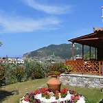 Remvi Skopelos stad