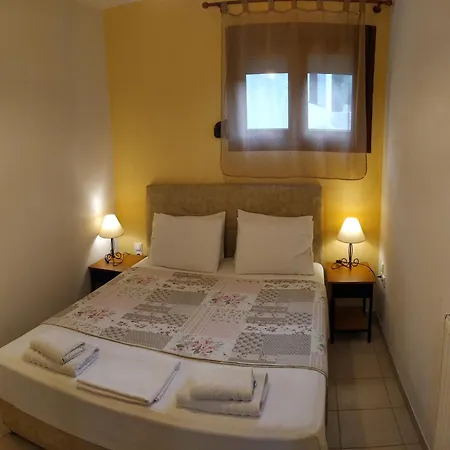 Remvi * Skopelos stad