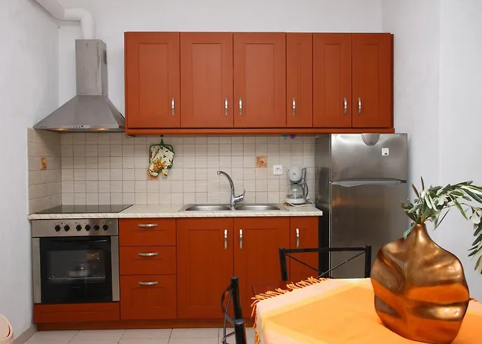 Remvi * Skopelos Town