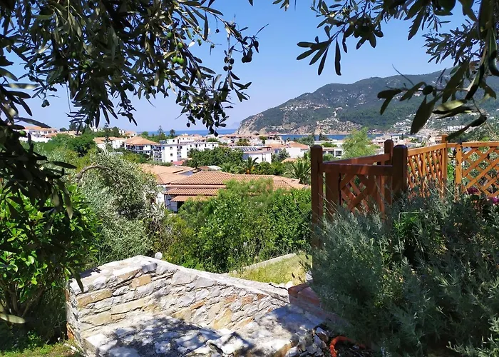 Remvi Skopelos Town